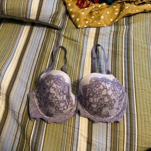 Victoria's Secret Lace Bra in Soft Purple
